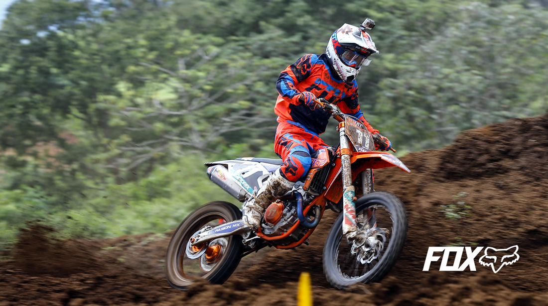 Esteban Mora campeón de la categoría MX2.