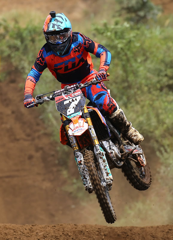 Adrián Agüero, ganador de la categoría MX2