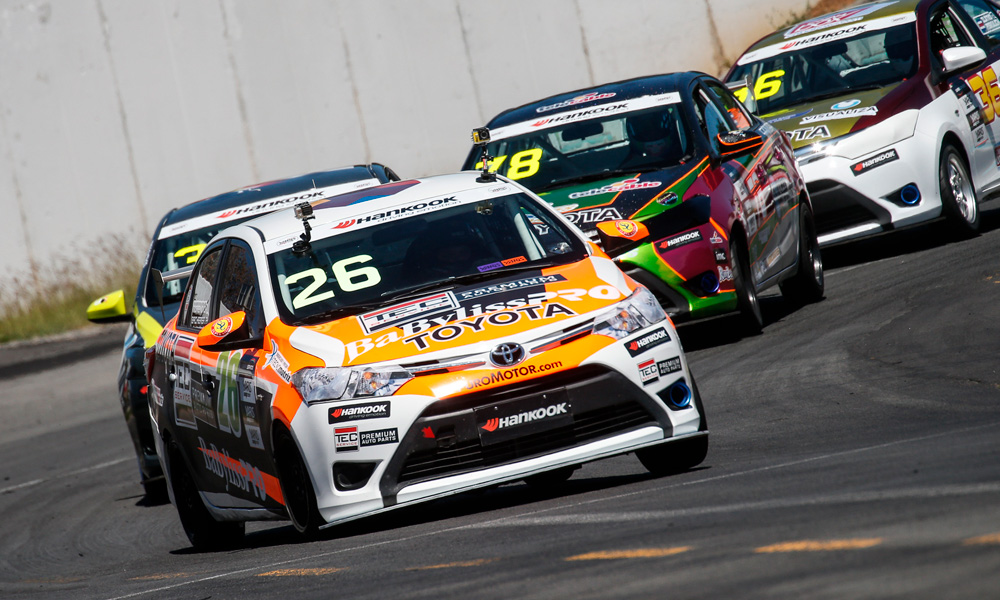 Moreno y Bacherer ganan primera fecha de la Yaris Cup