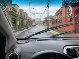 Prepare su vehículo para la época lluviosa